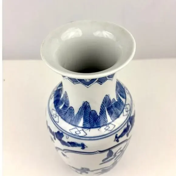 Blue & White Chinese Porcelain Vase with Floral & Bird Design‎ 11.75" - Picture 7 of 14